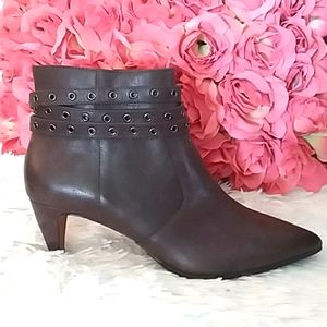G.I.L.I Leather Ankle Booties Kodelle 6M